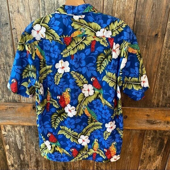 Hawaii M Unisex Blue Palms Parrot Short Sleeve Button Front Hawaiian Shirt - Picture 3 of 8